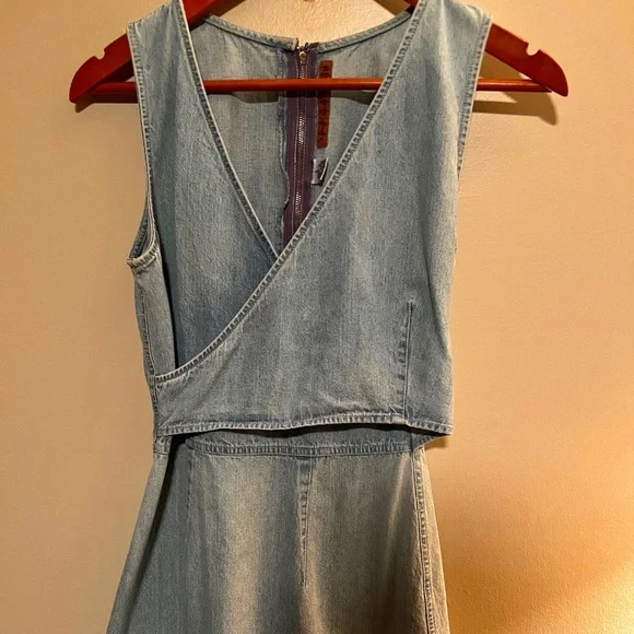 Anne Klien Denim Sleeveless Crisscross Front W/ Full Zipper Back Jumper - Size 2 - Picture 1 of 8